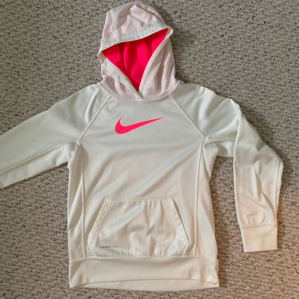 White nike sweatshirt